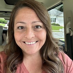 Meet your Posher, Stephanie